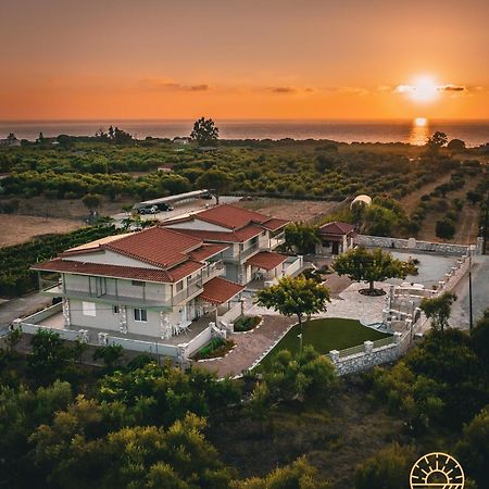 Terra Helios Suites & Studios 基帕里夏 外观 照片